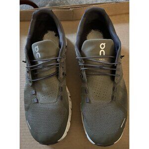 ON Cloud 5 Gray Men’s Sneakers Size 12M